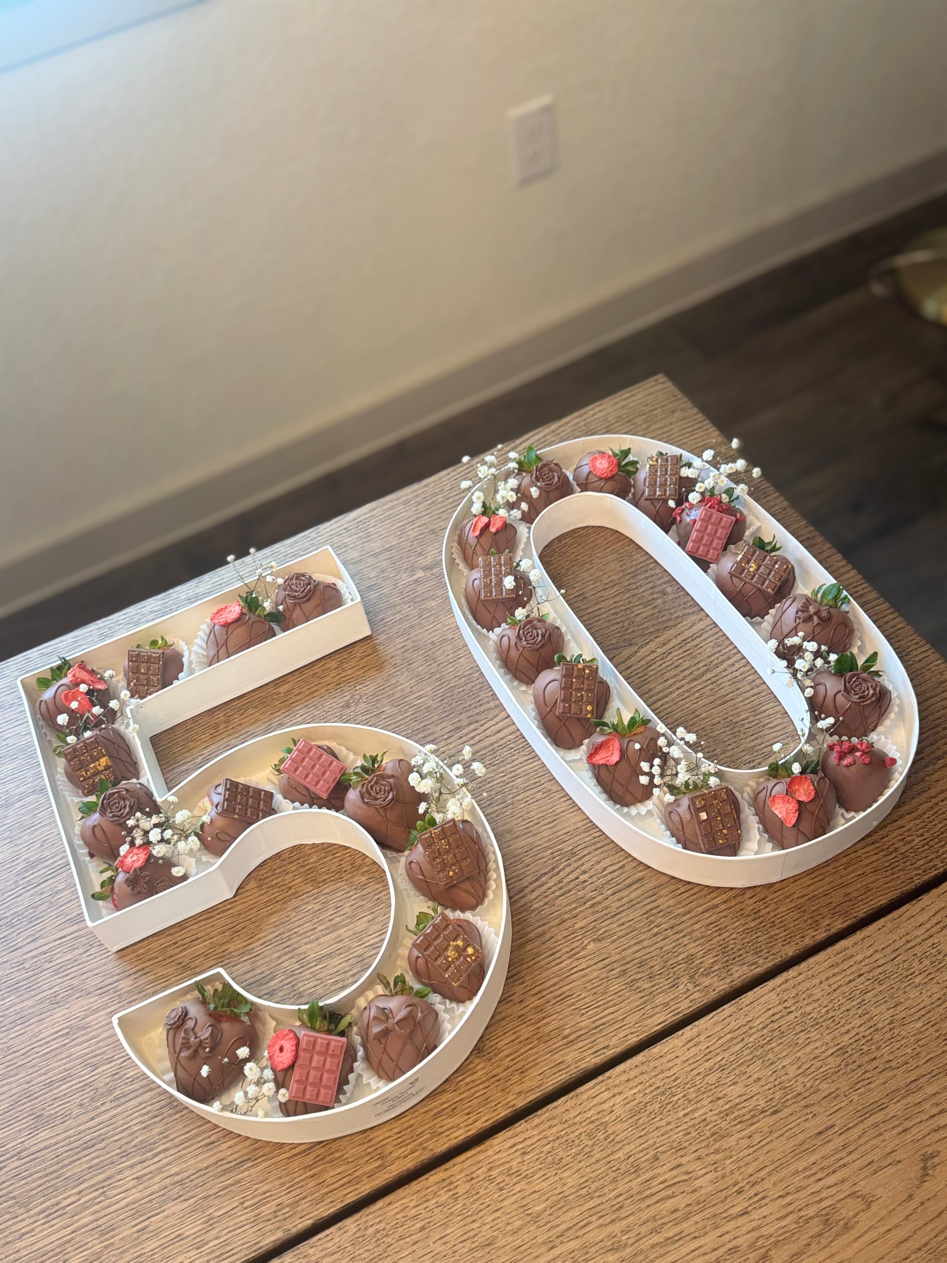 2 Number box Chocolate Strawberry Gift Box Set