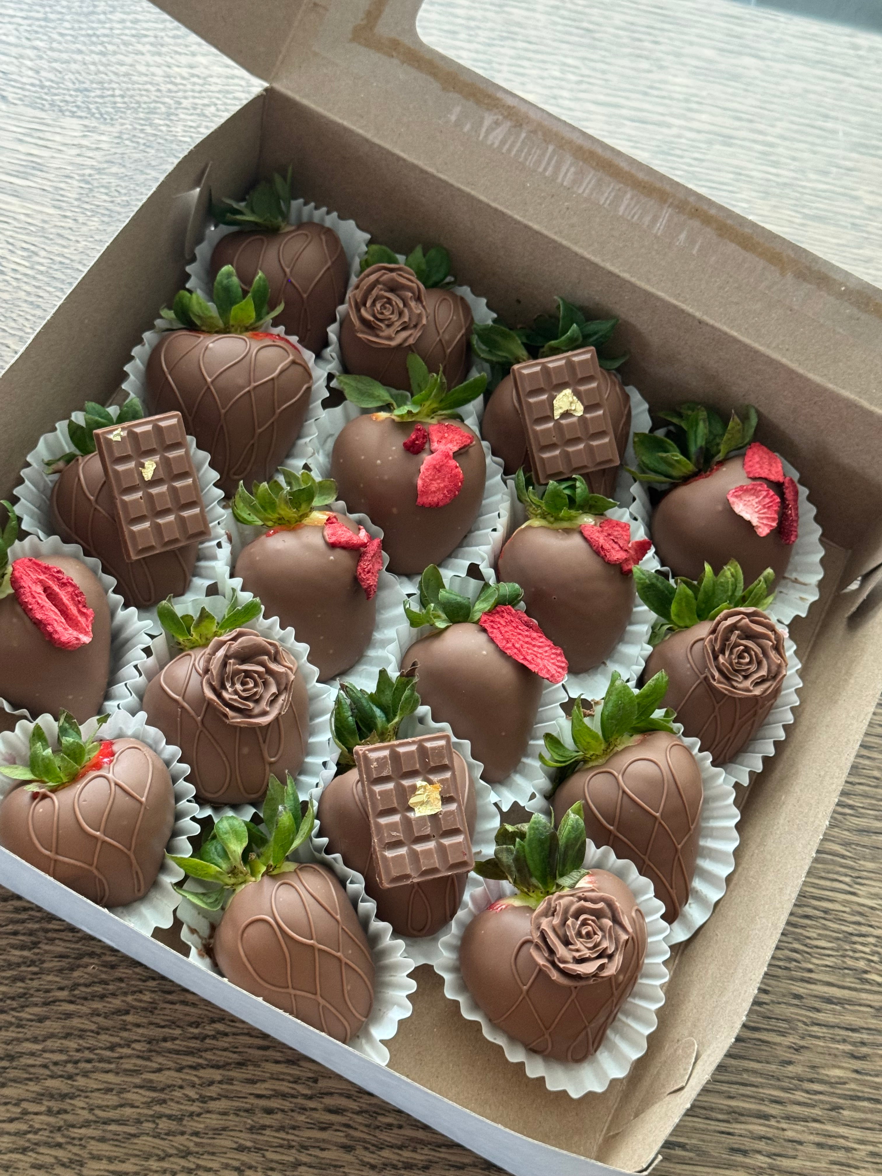 Chocolate covered strawberries 18